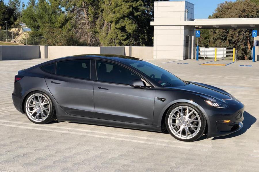Tesla Model 3 on Forgiato Wheels (FLOW 001) '2019